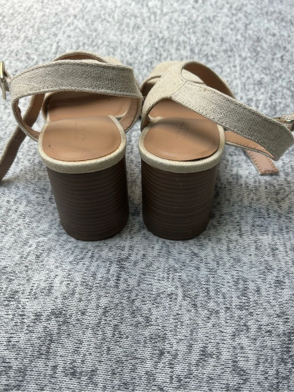 Old Navy natural beige